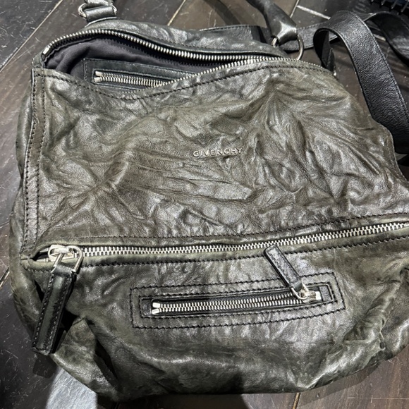 Givenchy Pandora Bag - Picture 2 of 4